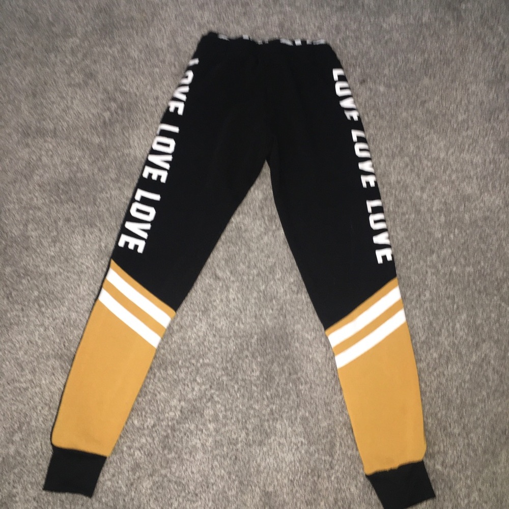 Roma Concept sweats